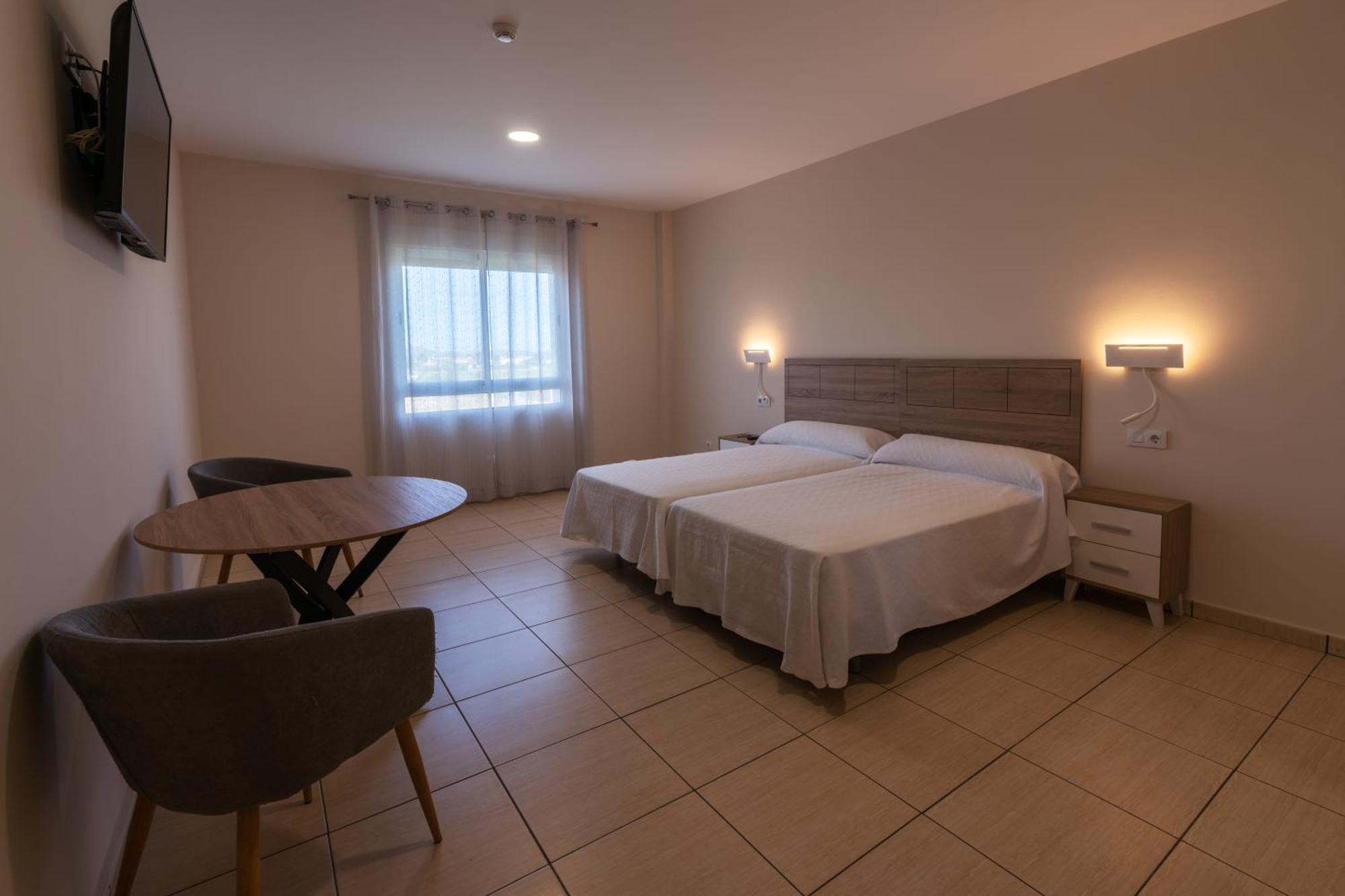 Hotel Tierra Don Benito Buitenkant foto